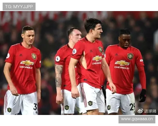 曼联转会策略问题逐步显现，对赛季走势形成制约