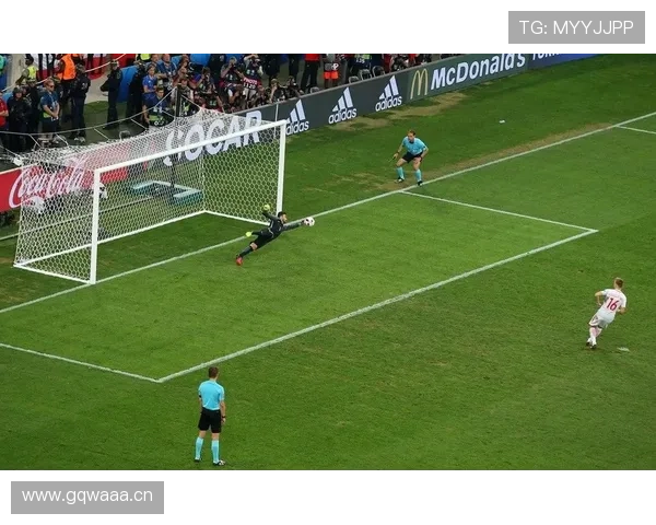 点球判罚中的提前进区为何不总被吹哨？规则细节解析