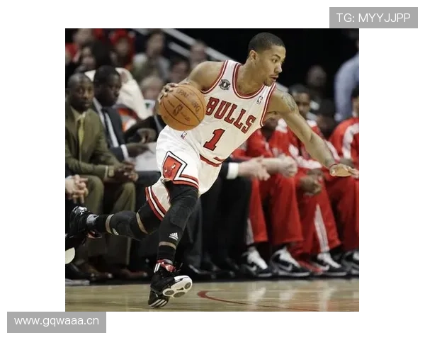 罗斯突破改变防守阵型，主导关键回合拉开分差